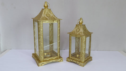 Metal Lantern w/Glass Outdoor Holidays Gift Basket