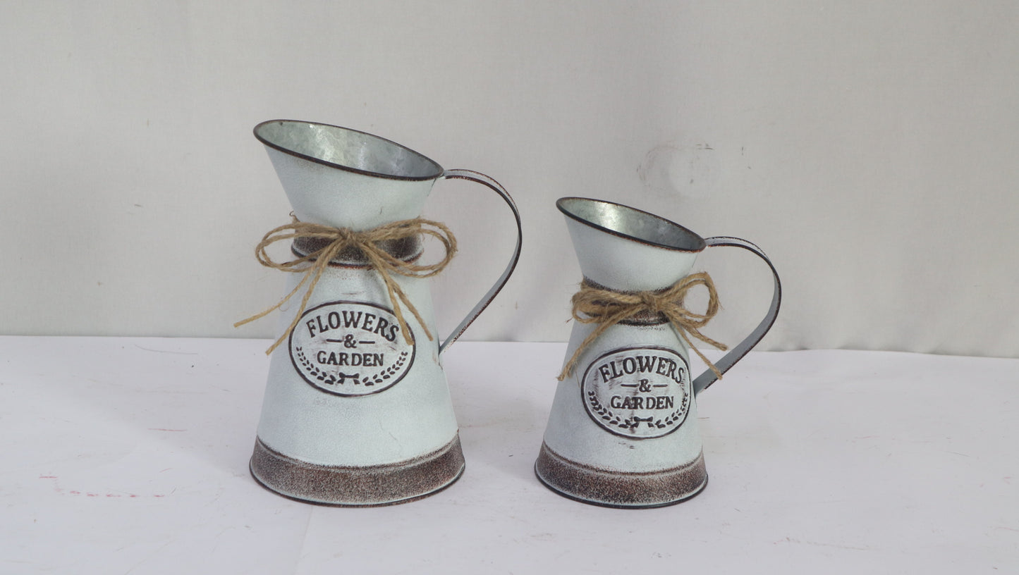 Metal Watering Can Garden Planter and Pot Basket Container  Holiday