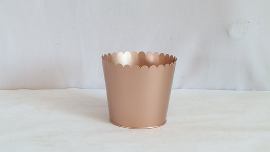 Metal Basket Planter Garden Flower Floral Planter Christmas Holiday Gift Basket Small