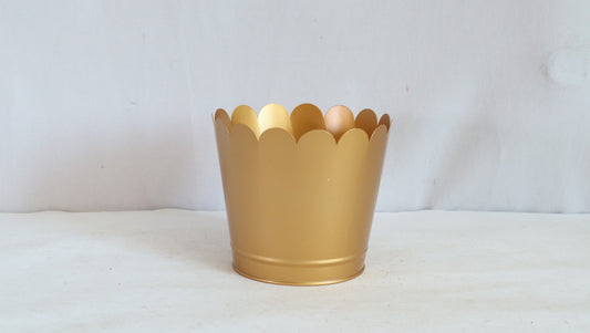 Metal Basket Planter Garden Flower Floral Planter Christmas Holiday Gift Basket Small