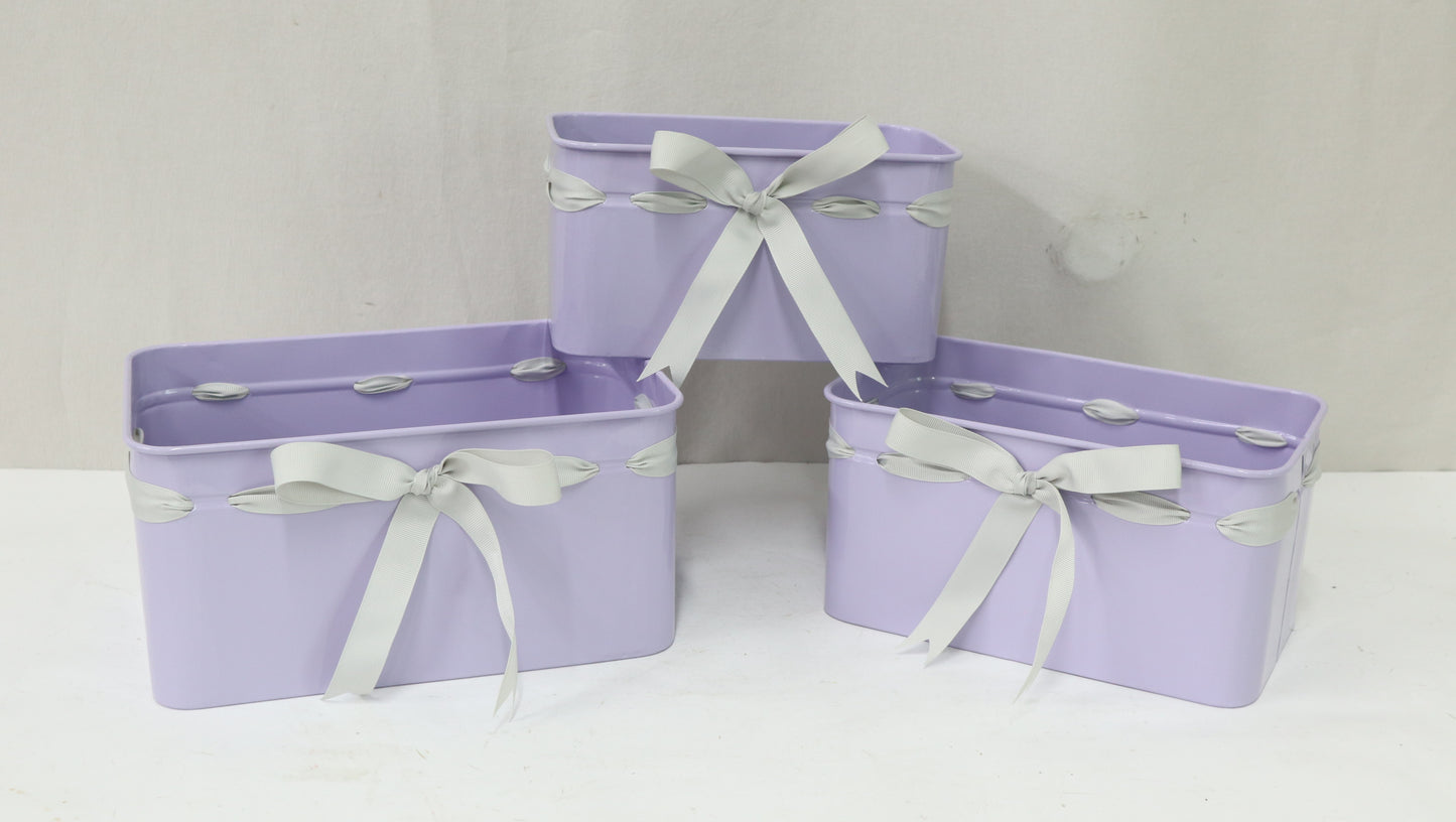 Metal Basket Garden Planter and Pot Basket Container  Holiday