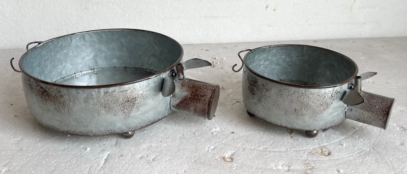 Metal Tin Planter Pig Animal Garden Flower Pot Basket Container Outside