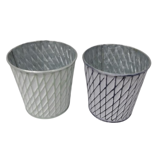 Metal Basket Planter Holiday Garden Flower Indoor Outdoor Storage