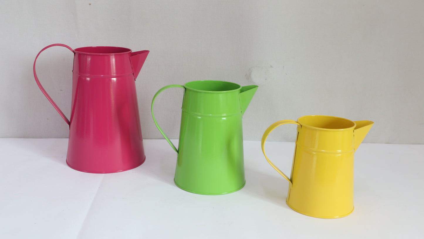 Metal Watering Can Garden Planter and Pot Basket Container  Holiday