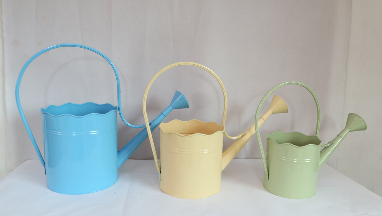 Metal Watering Can Garden Planter and Pot Basket Container  Holiday