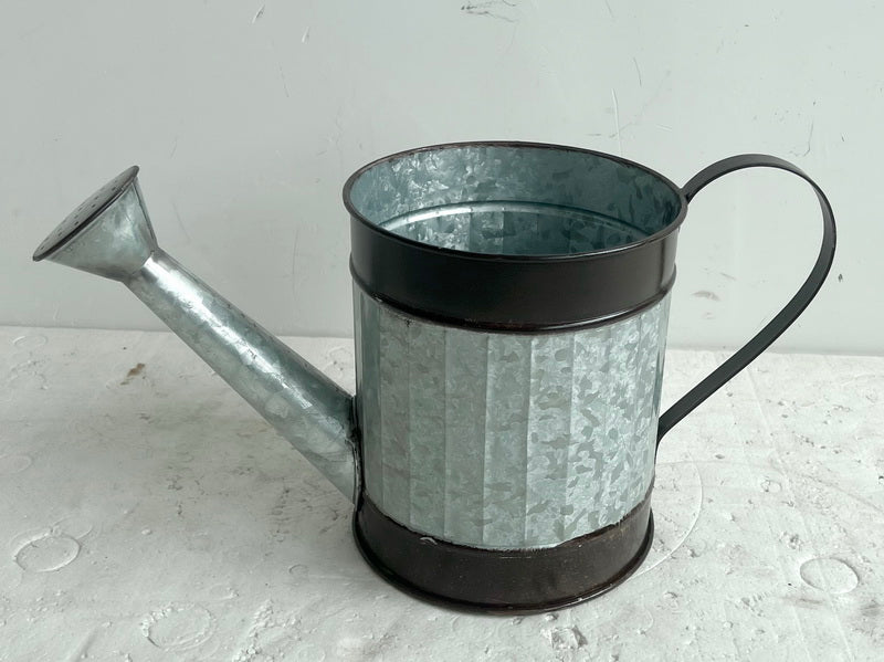 Metal Watering Can Tin Planter Garden Flower Pot Basket Container